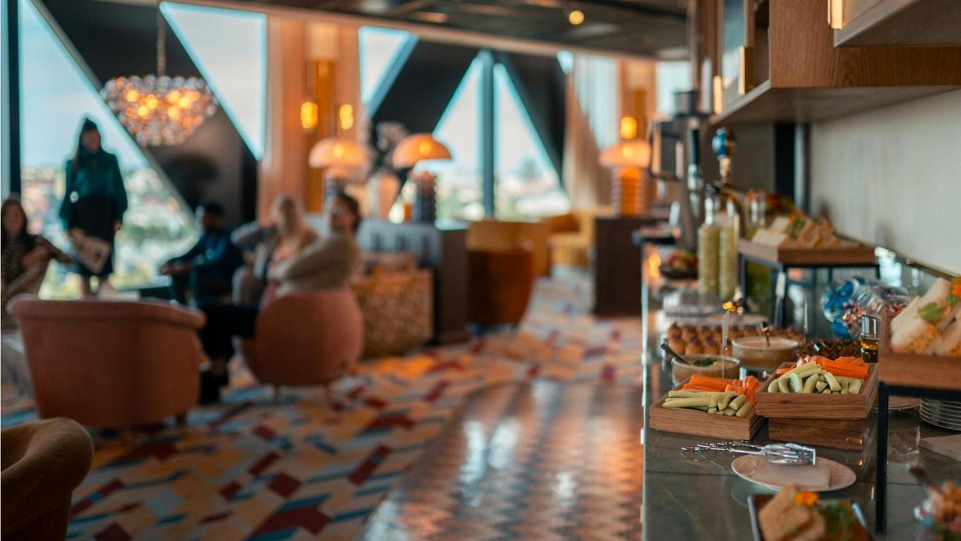 Jacyz Hotel Gothenburg Ngoại thất bức ảnh The lounge at the airport